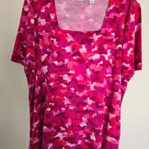 Brand new Susan Graver xl short sleeves fuchsia color blouse.